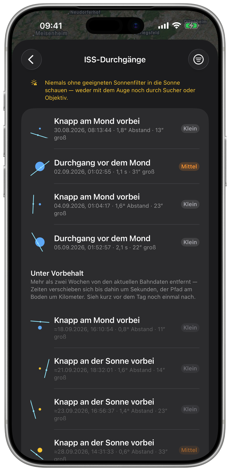 ISS-Durchgänge mit Mondtransiten, nahen Vorbeiflügen, scheinbarer Größe und getrenntem Bereich unter Vorbehalt.